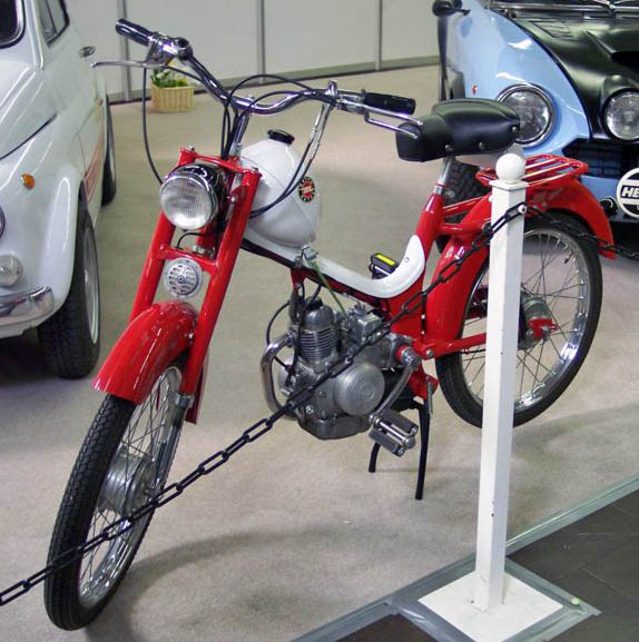 File:637px-Motom Moped vl bicolor TCE.jpg