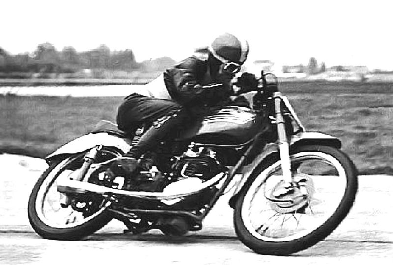 File:1949 MM Typo 48 Super Sport 250cc.jpg